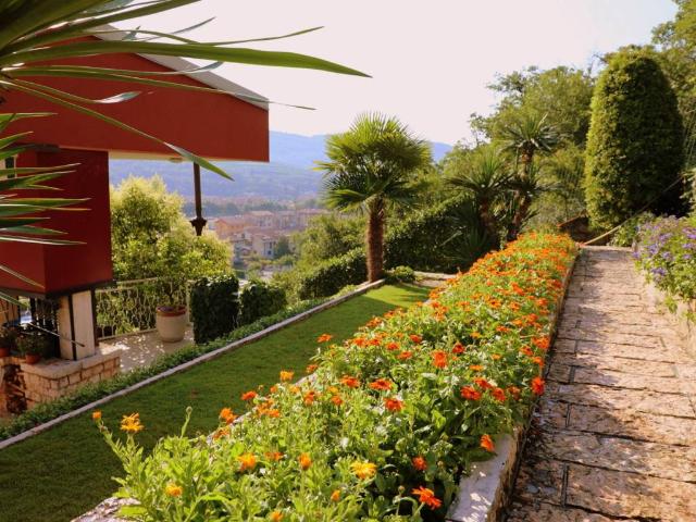 Villa Indipendente in vendita a Grezzana, Verona