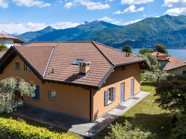 Villa Indipendente in vendita a Griante, Lombardia