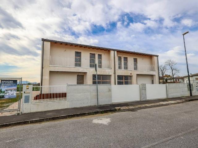 Villa Indipendente in vendita a Grisignano Di Zocco, Veneto