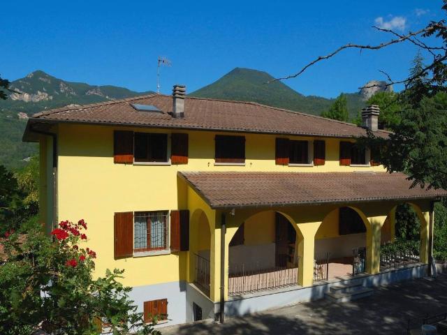 Villa Indipendente in vendita a Unione dell'Appennino Bolognese, Grizzana Morandi