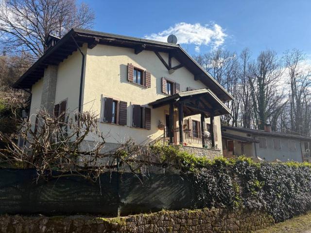 Villa Indipendente in vendita a Unione dell'Appennino Bolognese, Grizzana Morandi