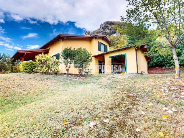 Villa Indipendente in vendita a Campolo, Grizzana Morandi