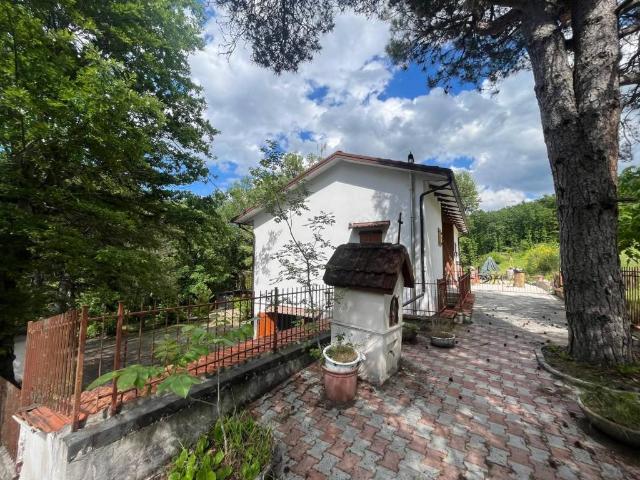 Villa Indipendente in vendita a Unione dell'Appennino Bolognese, Grizzana Morandi