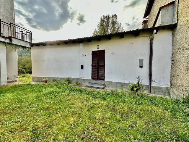 Villa Indipendente in vendita a Piemonte, Alessandria