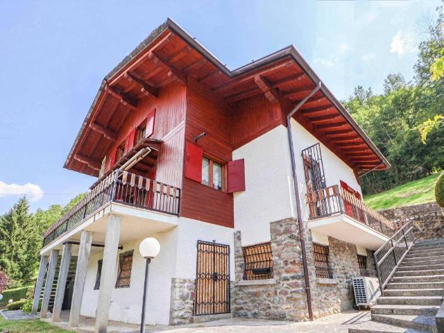 Villa Indipendente in vendita a Gromo, Lombardia