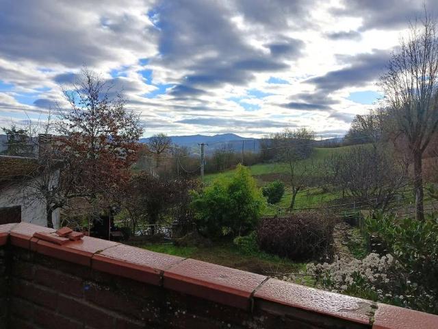 Villa Indipendente in vendita a Gropparello, Reggio Emilia