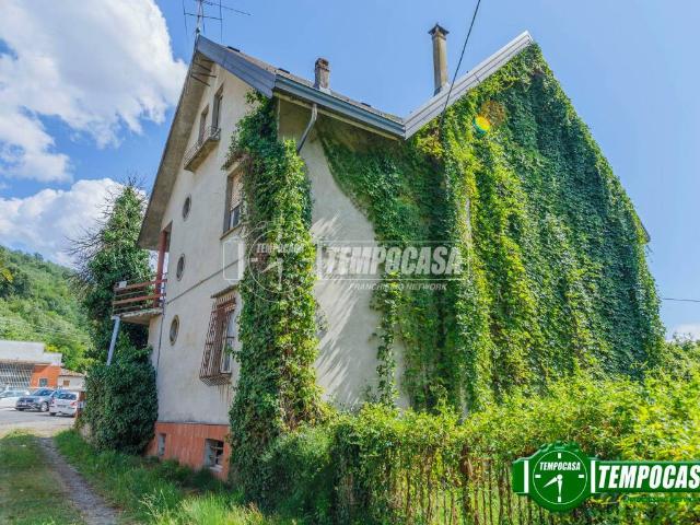 Villa Indipendente in vendita a Gropparello, Reggio Emilia