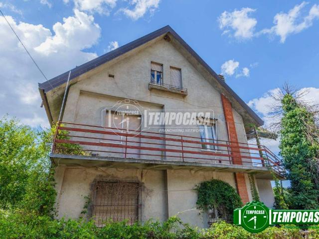 Villa Indipendente in vendita a Gropparello, Reggio Emilia