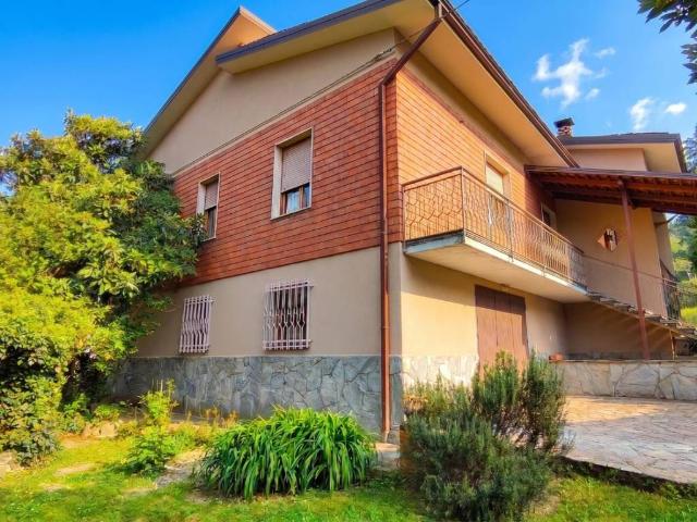 Villa Indipendente in vendita a Gropparello, Reggio Emilia