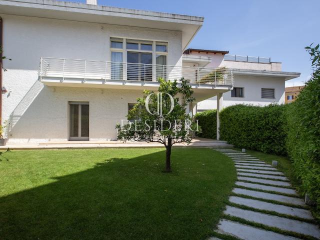 Villa Indipendente in vendita a Centro, Monte Argentario