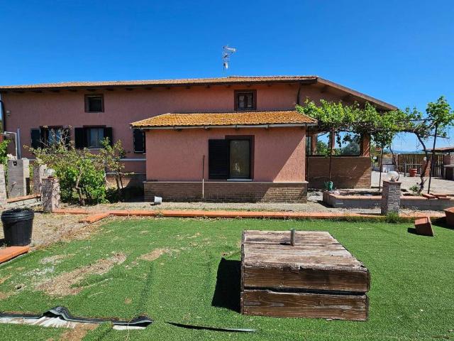 Villa Indipendente in vendita a Principina Terra, Monte Argentario