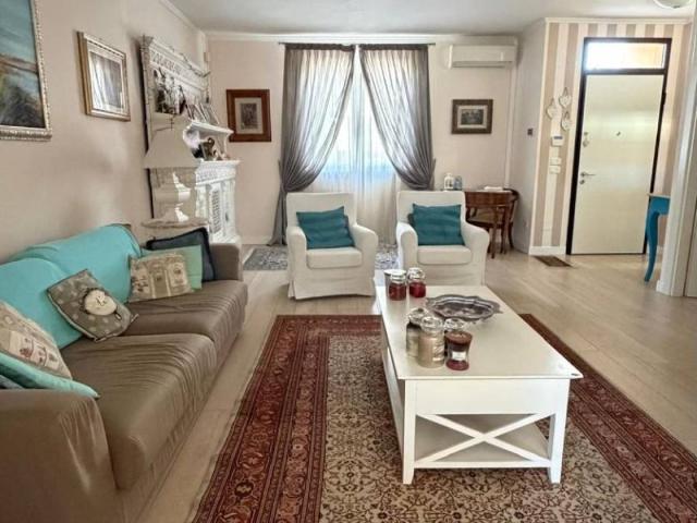 Villa Indipendente in vendita a Commendone, Monte Argentario