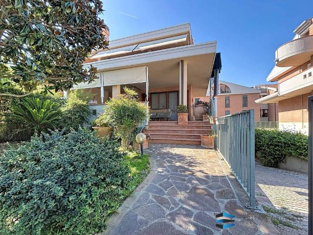 Villa Indipendente in vendita a Barbanella, Grosseto