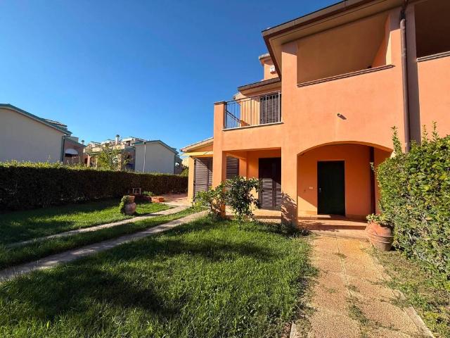 Villa Indipendente in vendita a Barbanella, Grosseto