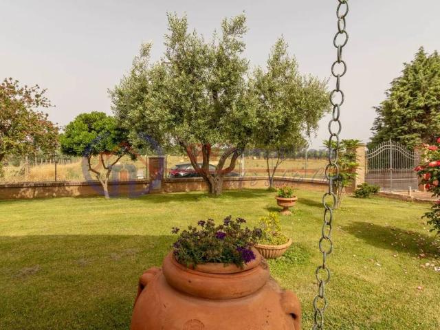 Villa Indipendente in vendita a Enaoli, Monte Argentario