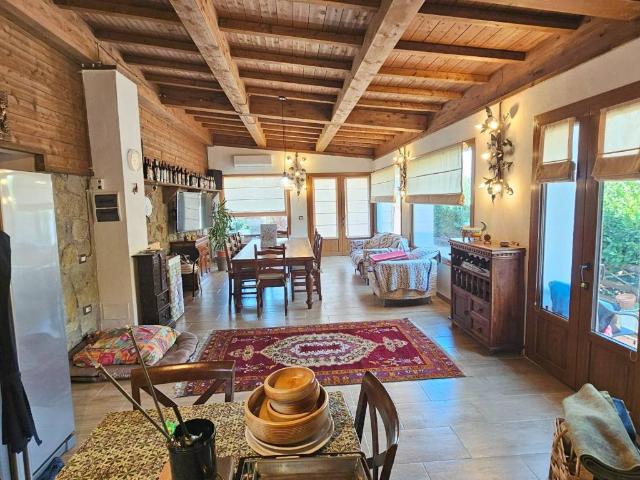 Villa Indipendente in vendita a Enaoli, Monte Argentario