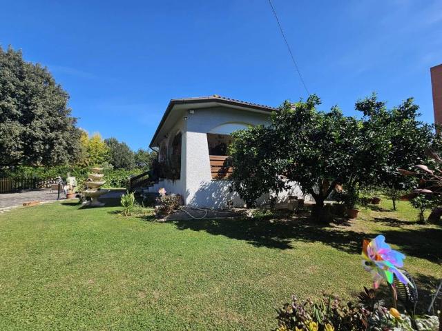 Villa Indipendente in vendita a Centro, Monte Argentario