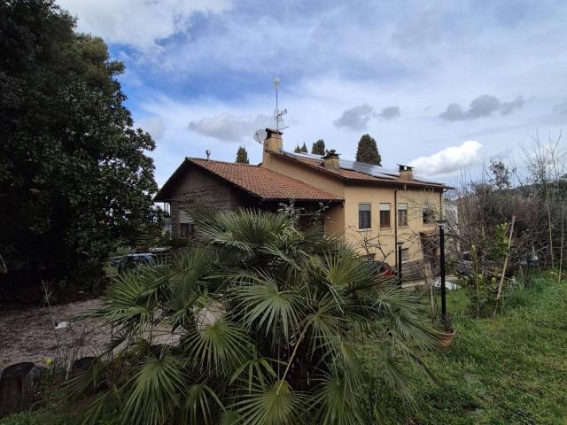 Villa Indipendente in vendita a Roma Capitale, Lazio