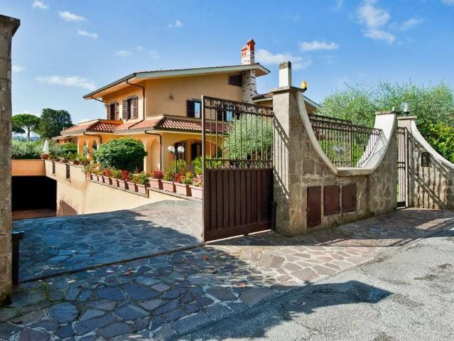 Villa Indipendente in vendita a Squarciarelli, Roma Capitale