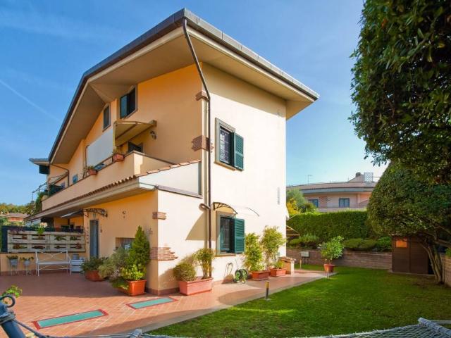 Villa Indipendente in vendita a Roma Capitale, Lazio