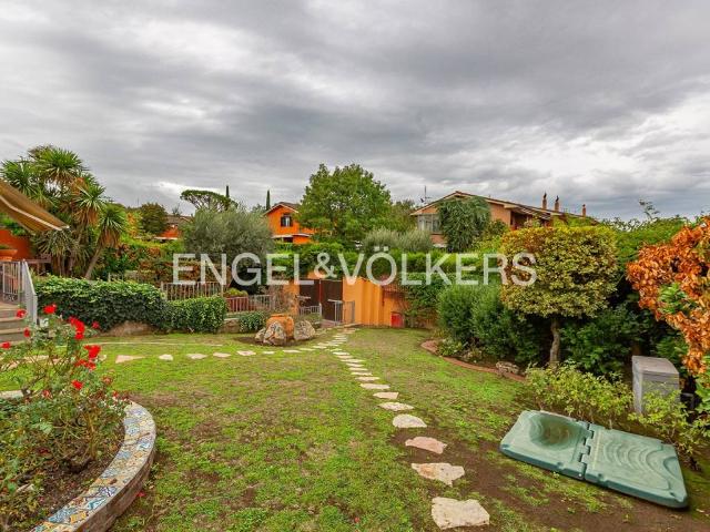 Villa Indipendente in vendita a Roma Capitale, Lazio