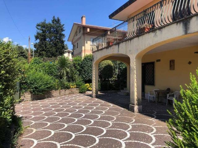 Villa Indipendente in vendita a Squarciarelli, Roma Capitale