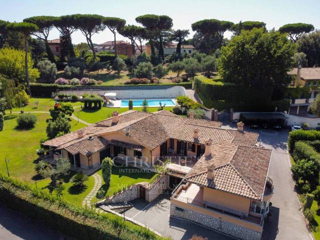 Villa Indipendente in vendita a Squarciarelli, Roma Capitale