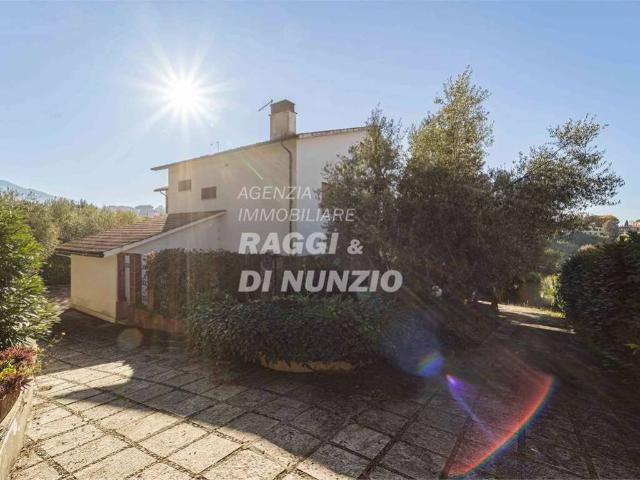 Villa Indipendente in vendita a Roma Capitale, Lazio