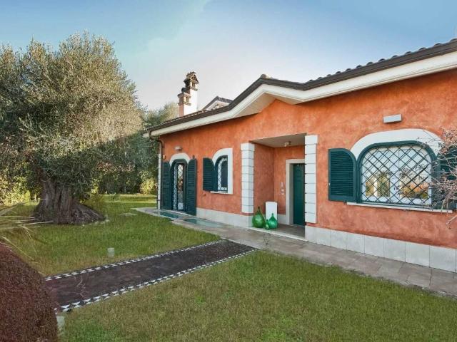 Villa Indipendente in vendita a Squarciarelli, Roma Capitale