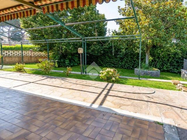Villa Indipendente in vendita a Squarciarelli, Roma Capitale