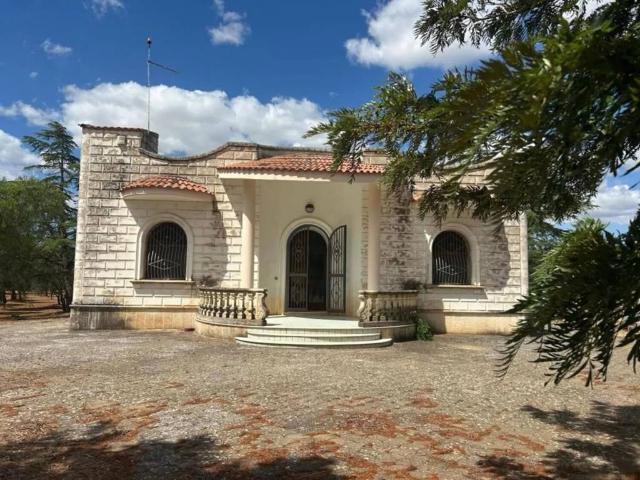 Villa Indipendente in vendita a Grottaglie, Taranto