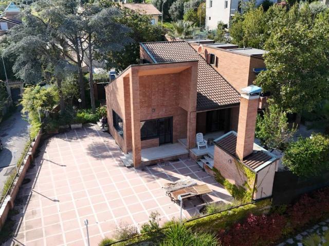 Villa Indipendente in vendita a Montesecco, Marche