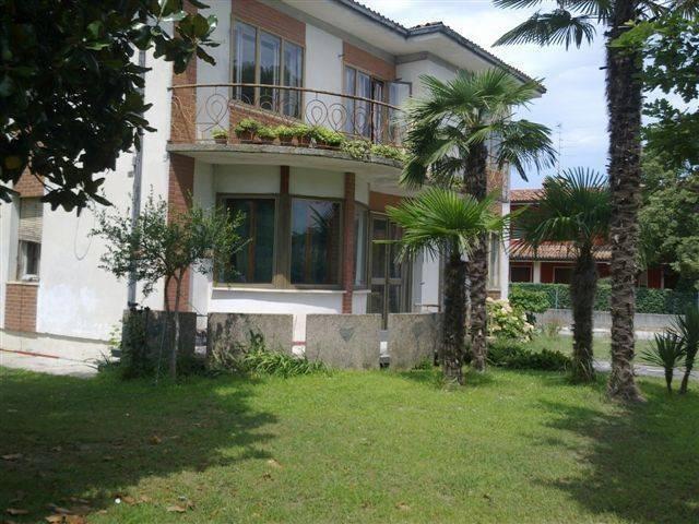 Villa Indipendente in vendita a Gruaro, Veneto