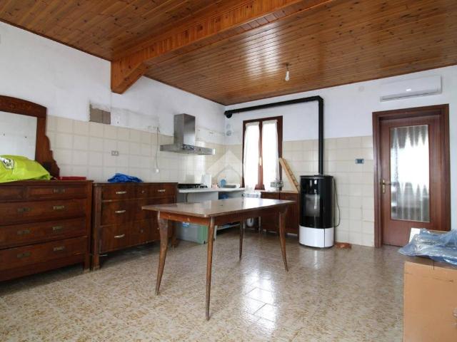 Villa Indipendente in vendita a Gruaro, Veneto