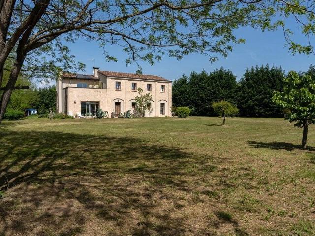 Villa Indipendente in vendita a Gruaro, Veneto
