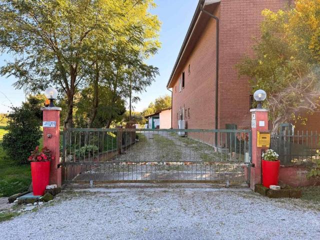 Villa Indipendente in vendita a Gruaro, Veneto