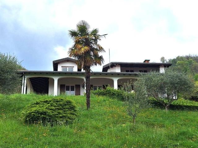Villa Indipendente in vendita a Boldesico, Grumello Del Monte