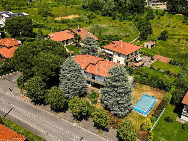Villa Indipendente in vendita a Grumello Del Monte, Lombardia