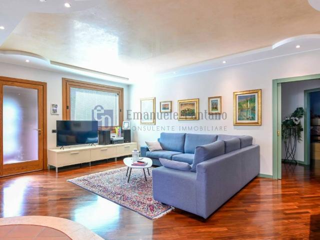 Villa Indipendente in vendita a Boldesico, Grumello Del Monte