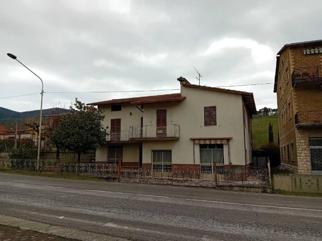 Villa Indipendente in vendita a Gualdo Cattaneo, Umbria