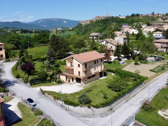 Villa Indipendente in vendita a Marche, Macerata