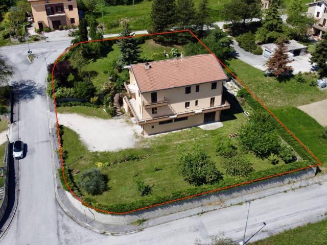 Villa Indipendente in vendita a Marche, Macerata