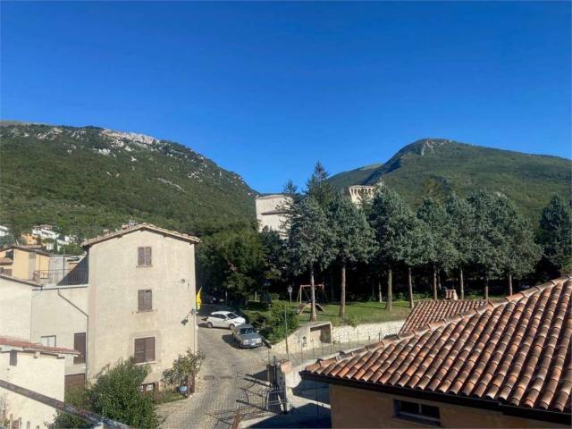 Villa Indipendente in vendita a Gualdo Tadino, Umbria