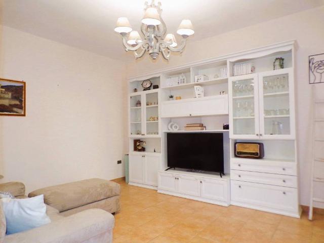 Villa Indipendente in vendita a Rasina, Gualdo Tadino