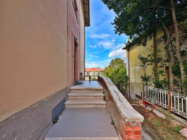 Villa Indipendente in vendita a Gualdo Tadino, Perugia