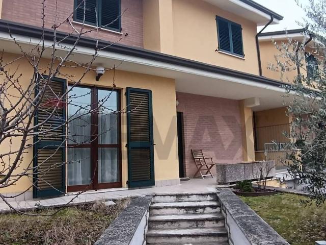 Villa Indipendente in vendita a Sant'Ippolito, Gualdo Tadino