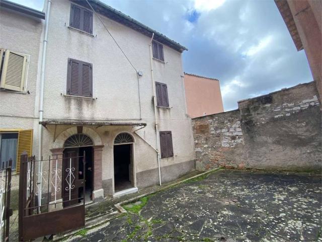 Villa Indipendente in vendita a Gualdo Tadino, Umbria