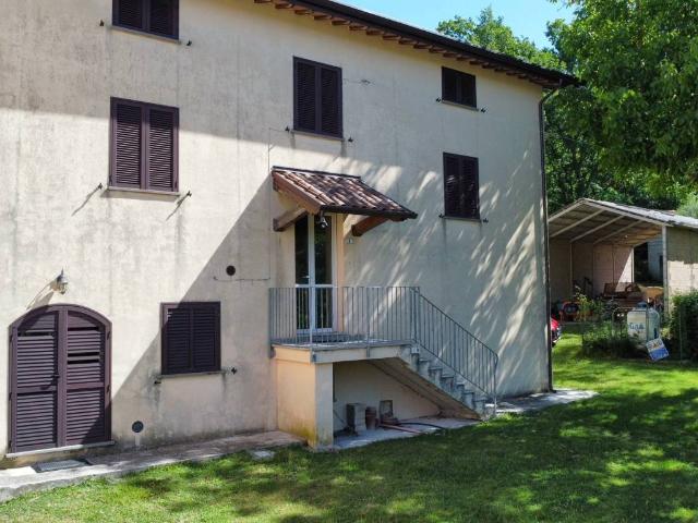 Villa Indipendente in vendita a Gualdo Tadino, Umbria