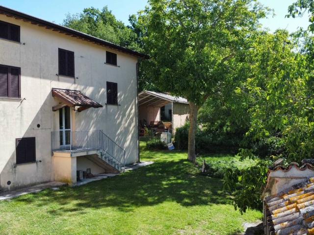 Villa Indipendente in vendita a Gualdo Tadino, Umbria