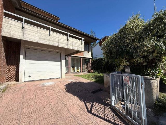 Villa Indipendente in vendita a Gualdo Tadino, Umbria